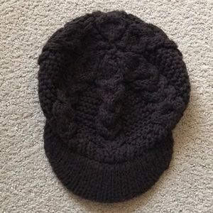 Paige Boy Cap with hard brim.